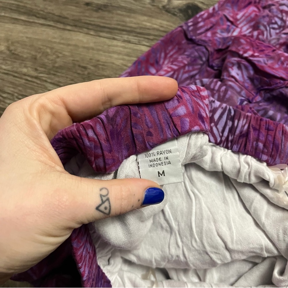Vintage 90s does 70s Boho Tiered Rayon Skirt | Purple Pink Abstract Leaf Medium - Picture 5 of 9